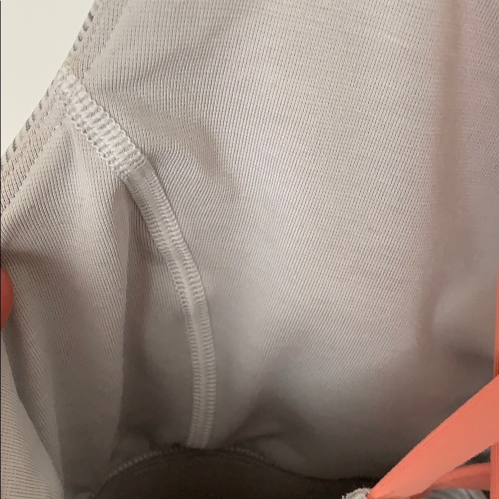 lululemon Tank - Picture 4 of 4